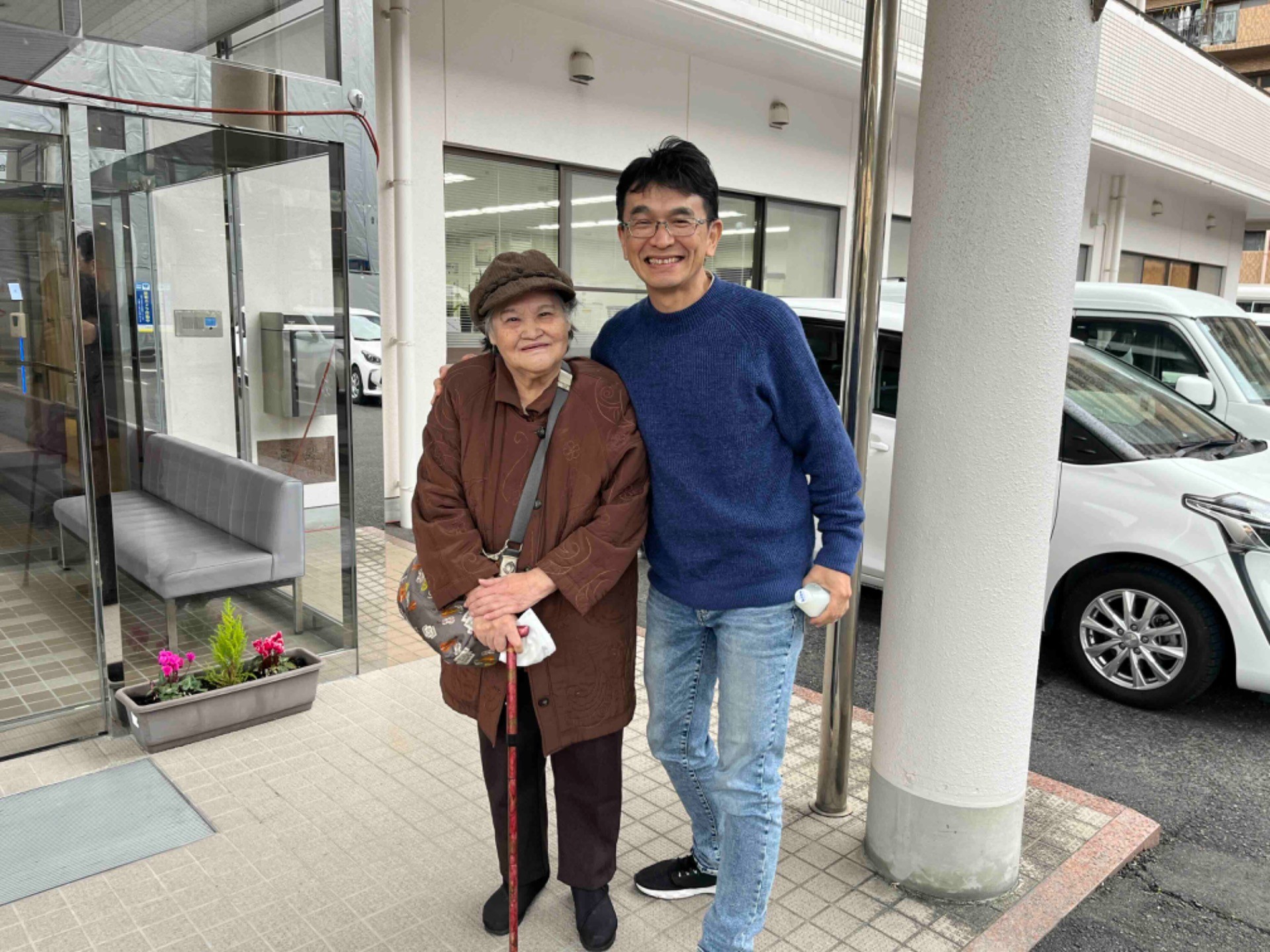 港屋のおばちゃん