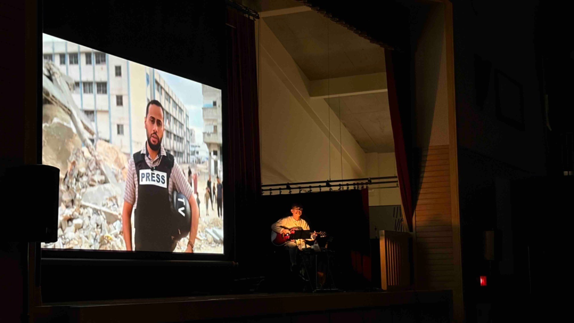 出雲三中のステージ